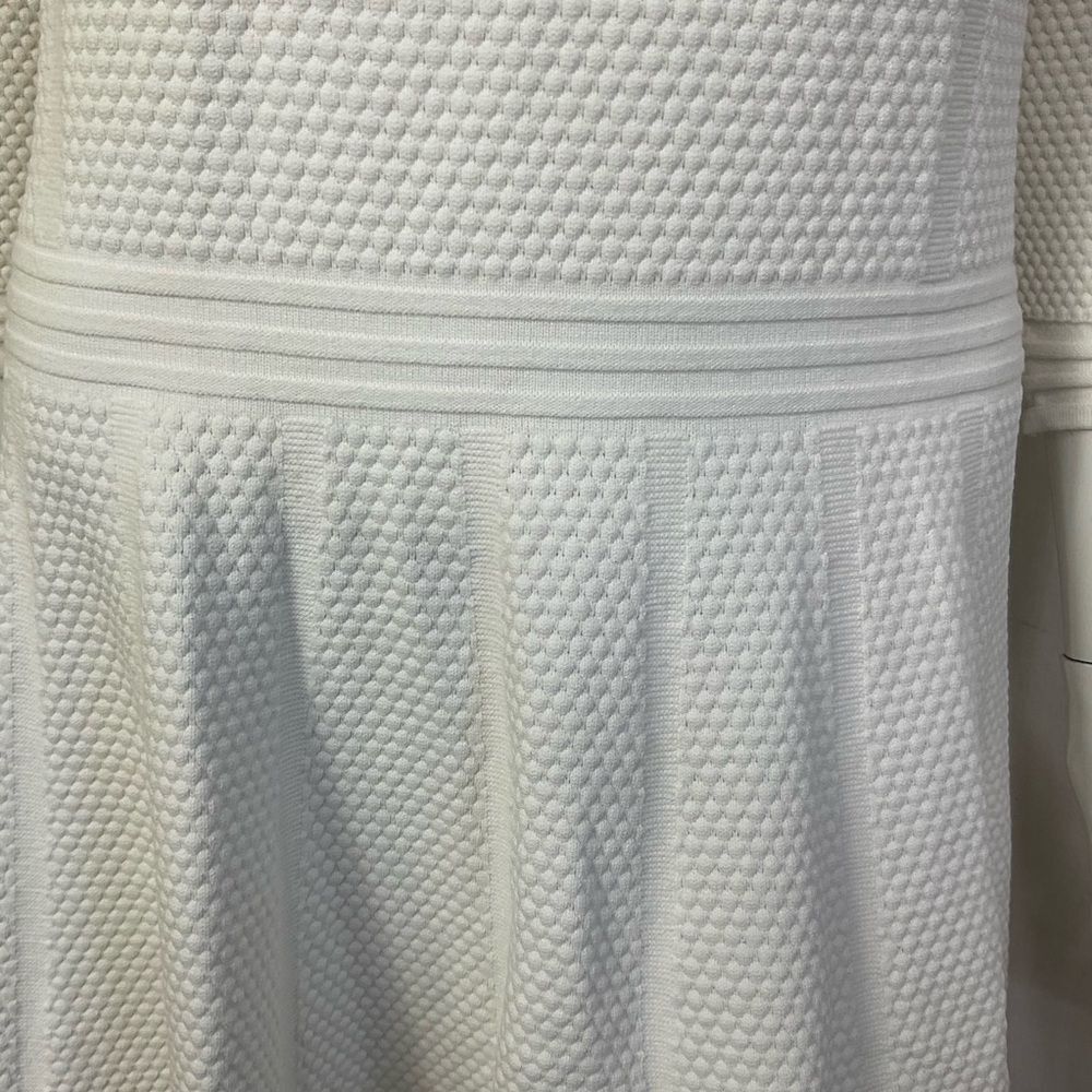 Hugo Boss Off White 3/4 Sleeve Waffle Textured Knit Knee Length Dress M - Picture 8 of 14